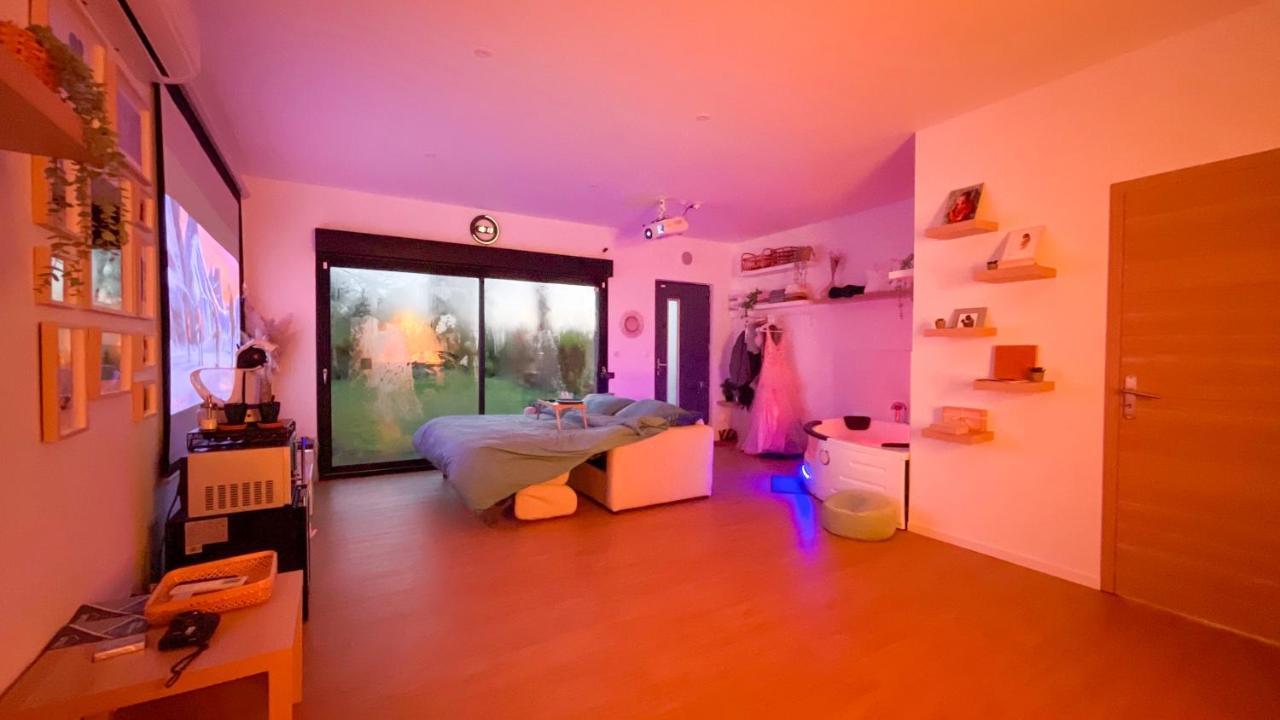 Capsule Nature & Photos - Jacuzzi - Netflix & Home Cinema - Ps5 & Jeu Thun-Saint-Martin Kültér fotó